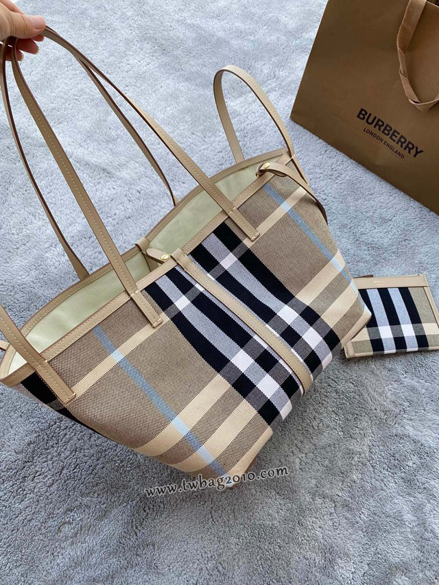 Burberry專門店新款沙灘托特包 巴寶莉帆布購物袋手提包 yxb1137